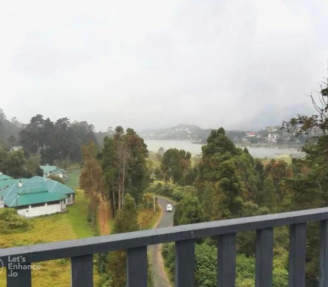 Nuwaraeliya Penthouse Apartment With Pool & Panaromic Views Nuwara Eliya Luaran gambar