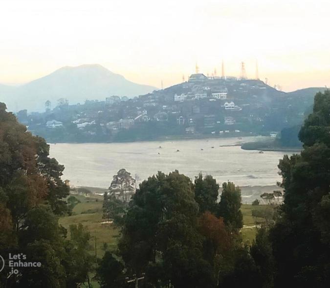 Nuwaraeliya Penthouse Apartment With Pool & Panaromic Views Nuwara Eliya Luaran gambar